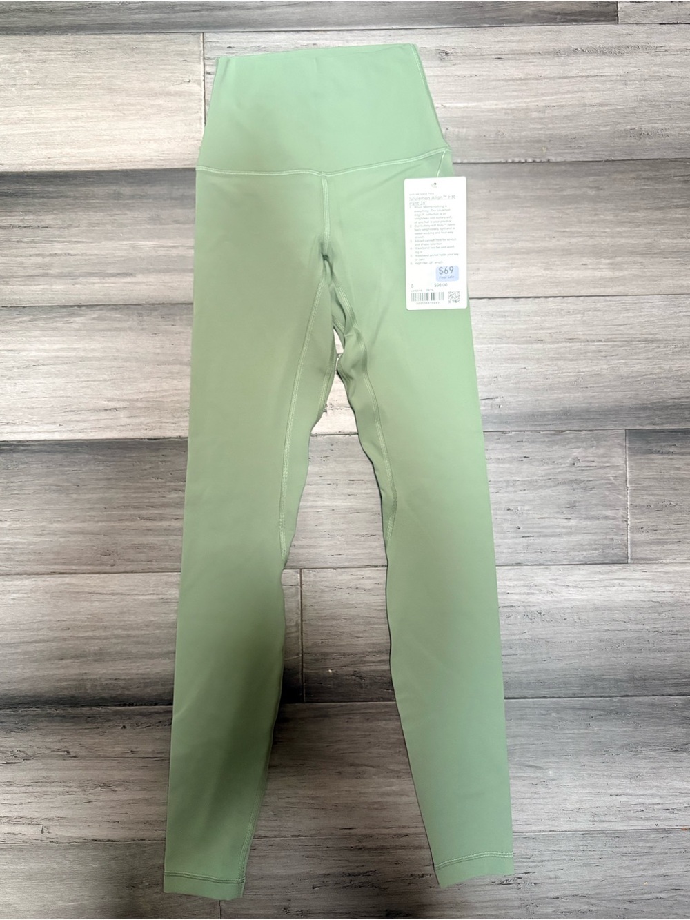 lululemon athletica High-Rise Shorts in Sage